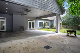 207 W Neyland St, Colmesneil, TX 75938 - Photo 8