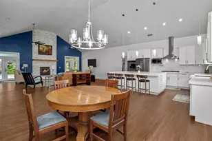 207 W Neyland St, Colmesneil, TX 75938 - Photo 14