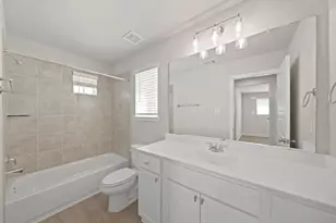 835 Red Oakland Dr, Houston, TX 77090 - Photo 12