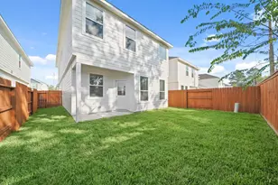 835 Red Oakland Dr, Houston, TX 77090 - Photo 14