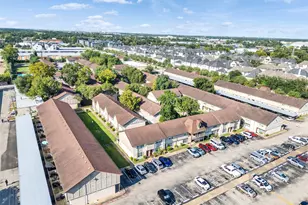 1701 Upland Dr, Houston, TX 77043 - Photo 26