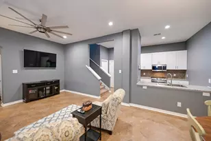 746 San Jacinto Circle, Baytown, TX 77521 - Photo 2