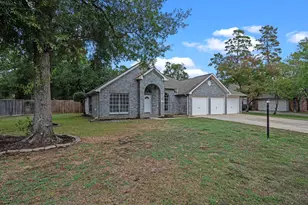 7530 Alderly Dr, Spring, TX 77389 - Photo 2