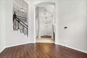 10803 Lake Riata Ln, Cypress, TX 77433 - Photo 4