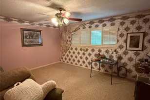 309 Linden Ln, Lake Jackson, TX 77566 - Photo 4