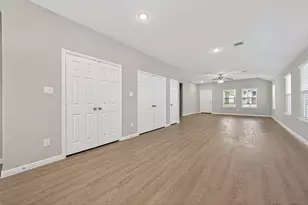 813 Jefferson Ave, Cleveland, TX 77327 - Photo 8