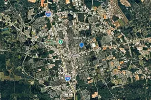 804 N 7th St, Conroe, TX 77301 - Photo 2