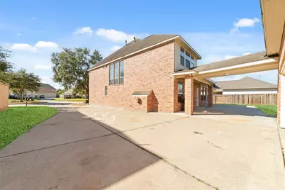 15106 Oldtown Bridge Court, Sugar Land, TX 77498 - Photo 36