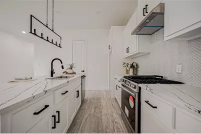 9418 Madera Road, Houston, TX 77078 - Photo 6