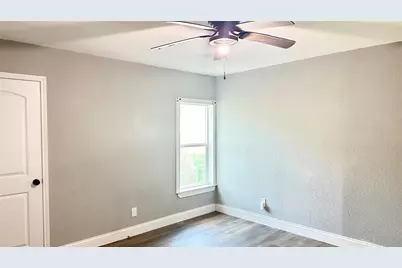 7418 Thurow Street, Houston, TX 77087 - Photo 10