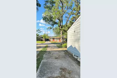 7418 Thurow Street, Houston, TX 77087 - Photo 28