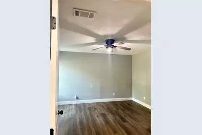 7418 Thurow Street, Houston, TX 77087 - Photo 8