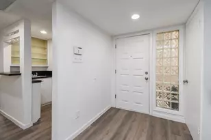 7814 Candlegreen Ln, Houston, TX 77071 - Photo 4