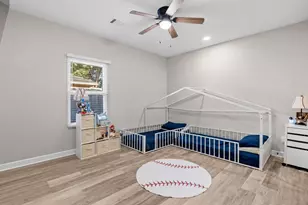8309 Holiday Ln, Houston, TX 77075 - Photo 14
