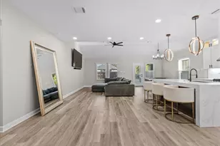 8309 Holiday Ln, Houston, TX 77075 - Photo 8