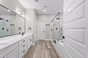 8309 Holiday Ln, Houston, TX 77075 - Photo 12