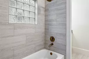 508 W 17th St, Houston, TX 77008 - Photo 26