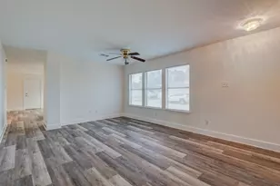 9622 Farrell Dr, Houston, TX 77070 - Photo 6
