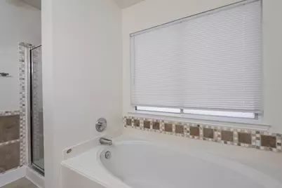 9622 Farrell Drive, Houston, TX 77070 - Photo 14