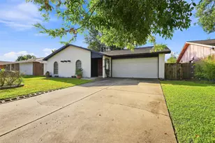 15427 Empanada Dr, Houston, TX 77083 - Photo 2