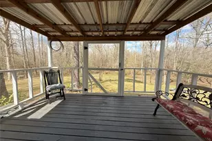 533 County Rd 4076, Bon Wier, TX 75928 - Photo 16