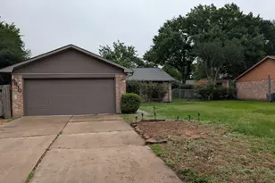 9830 Thistle Trail Dr, Houston, TX 77070 - Photo 2