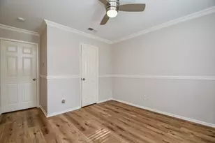 10706 Inwood Dr, Houston, TX 77042 - Photo 26