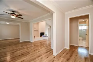 10706 Inwood Dr, Houston, TX 77042 - Photo 8