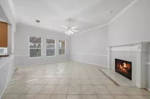 1631 Crescent Shores Ln, Pasadena, TX 77586 - Photo 14