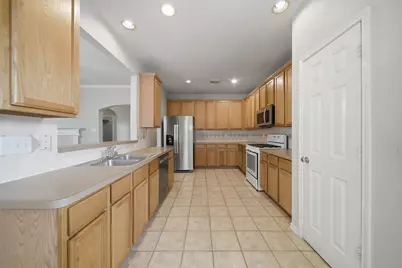 1631 Crescent Shores Lane, Pasadena, TX 77586 - Photo 18