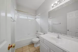 1631 Crescent Shores Ln, Pasadena, TX 77586 - Photo 32