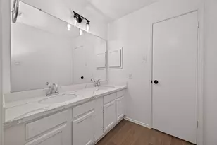 11410 Sunny Creek Dr, Houston, TX 77066 - Photo 28