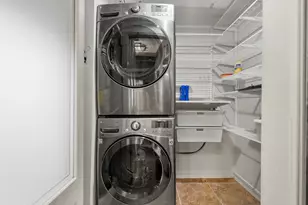 53 Litchfield Ln, Houston, TX 77024 - Photo 14