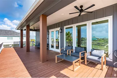 972 Driftwood Drive, Crystal Beach, TX 77650 - Photo 10