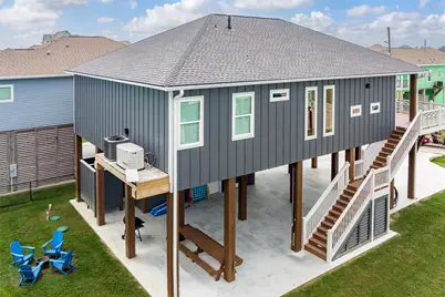 972 Driftwood Drive, Crystal Beach, TX 77650 - Photo 4