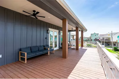 972 Driftwood Drive, Crystal Beach, TX 77650 - Photo 8