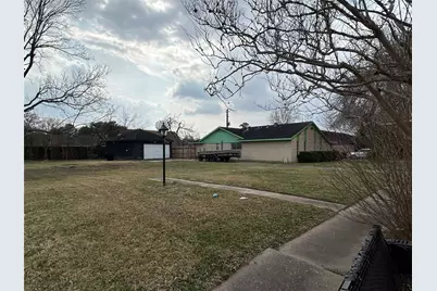 8218 Gulf Spring Lane, Houston, TX 77075 - Photo 4