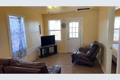 7437 S 7th Avenue, Sabine Pass, TX 77655 - Photo 6