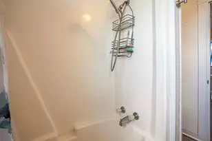 7437 S 7th Ave, Sabine Pass, TX 77655 - Photo 10