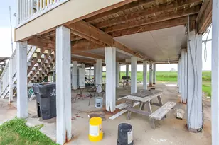 7437 S 7th Ave, Sabine Pass, TX 77655 - Photo 24