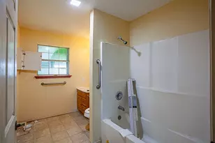 7437 S 7th Ave, Sabine Pass, TX 77655 - Photo 14