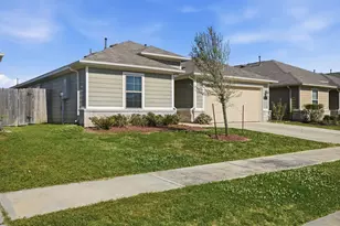 2502 Gelding Manor Dr, Alvin, TX 77511 - Photo 2