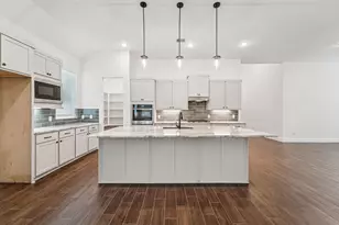 26014 S Outrider Banks, Montgomery, TX 77316 - Photo 2