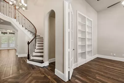 19 Cohasset Place, Tomball, TX 77375 - Photo 2