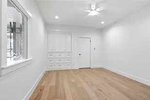 201 Vanderpool Ln, Houston, TX 77024 - Photo 16