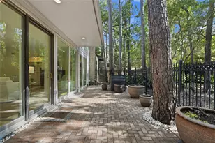 201 Vanderpool Ln, Houston, TX 77024 - Photo 32