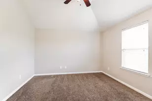18702 Walden Glen Cir, Humble, TX 77346 - Photo 8