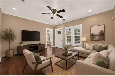 1419 Lombardy Street, Houston, TX 77023 - Photo 2