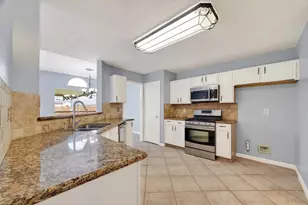 3608 Lochmoor Ln, Pearland, TX 77581 - Photo 12