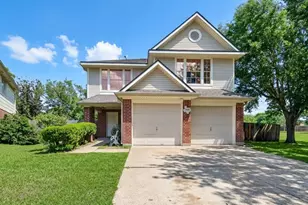 3608 Lochmoor Ln, Pearland, TX 77581 - Photo 4